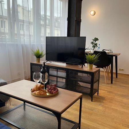 Wiejska 14 - 500M Od Sejmu Rzeczypospolitej - 450M Do Ambasady Usa - Smart Tv - Wifi - W Pelni Wyposazona Kuchnia Варшава Экстерьер фото